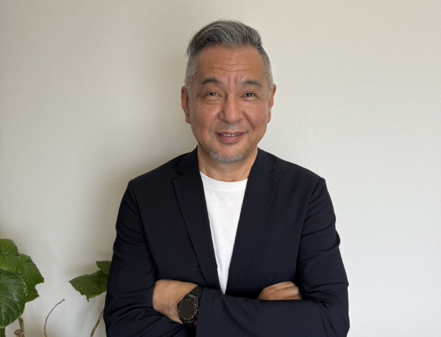 代表の山崎 寛明
